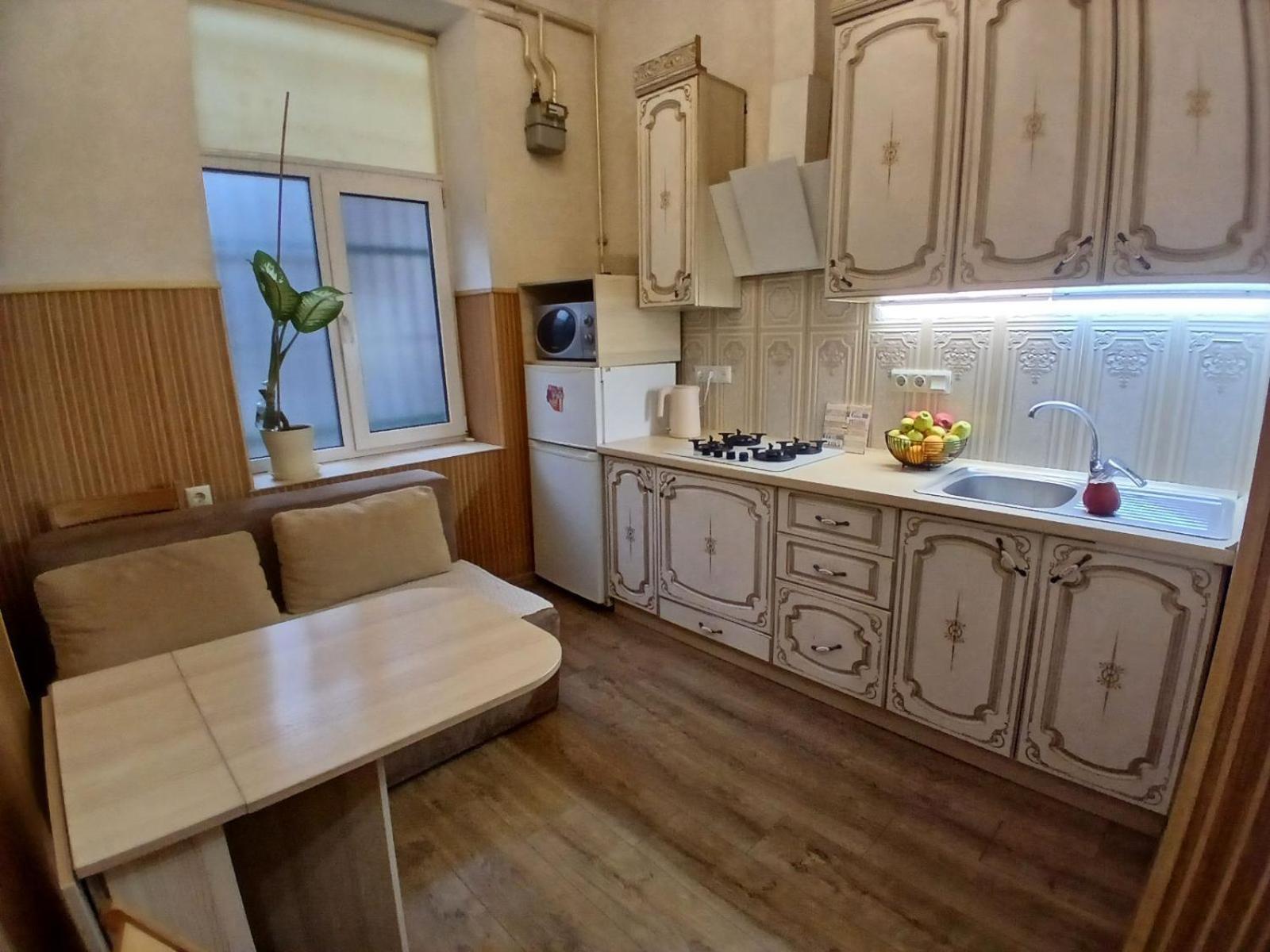 Квартира Возле Оперы Lviv Exterior photo